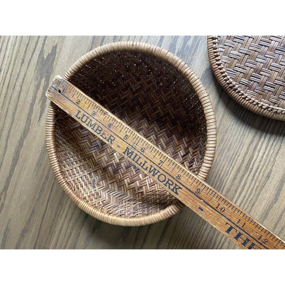 Vintage Woven Sewing Basket With Lid Round Vintage Basket - Picture 5 of 6